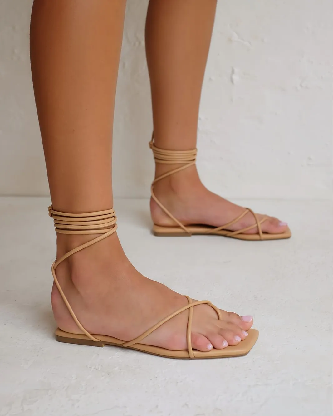 BILLINI Fyre Sleek Strappy Sandal